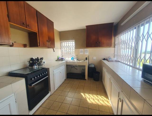 7 BEDROOM HOUSE FOR SALE IN DOC WILSON POINT